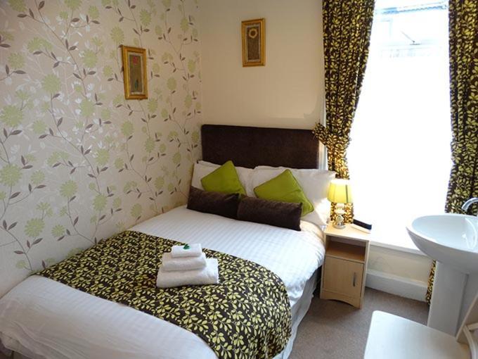 Adelphi Guest House Southport Esterno foto