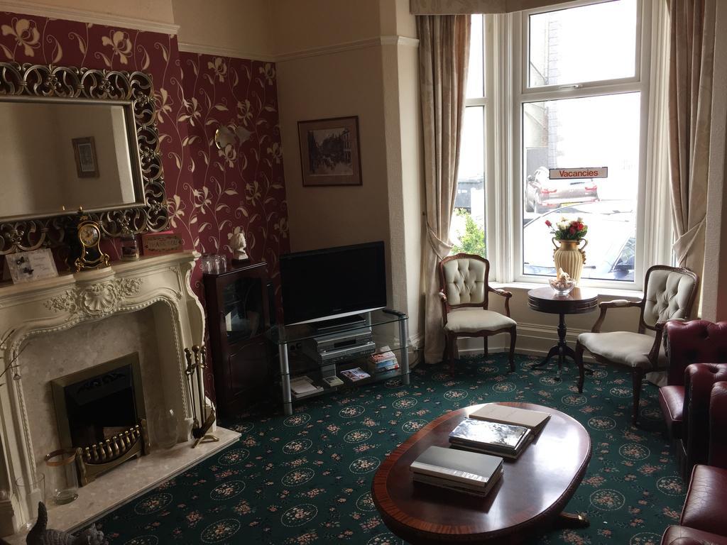 Adelphi Guest House Southport Esterno foto